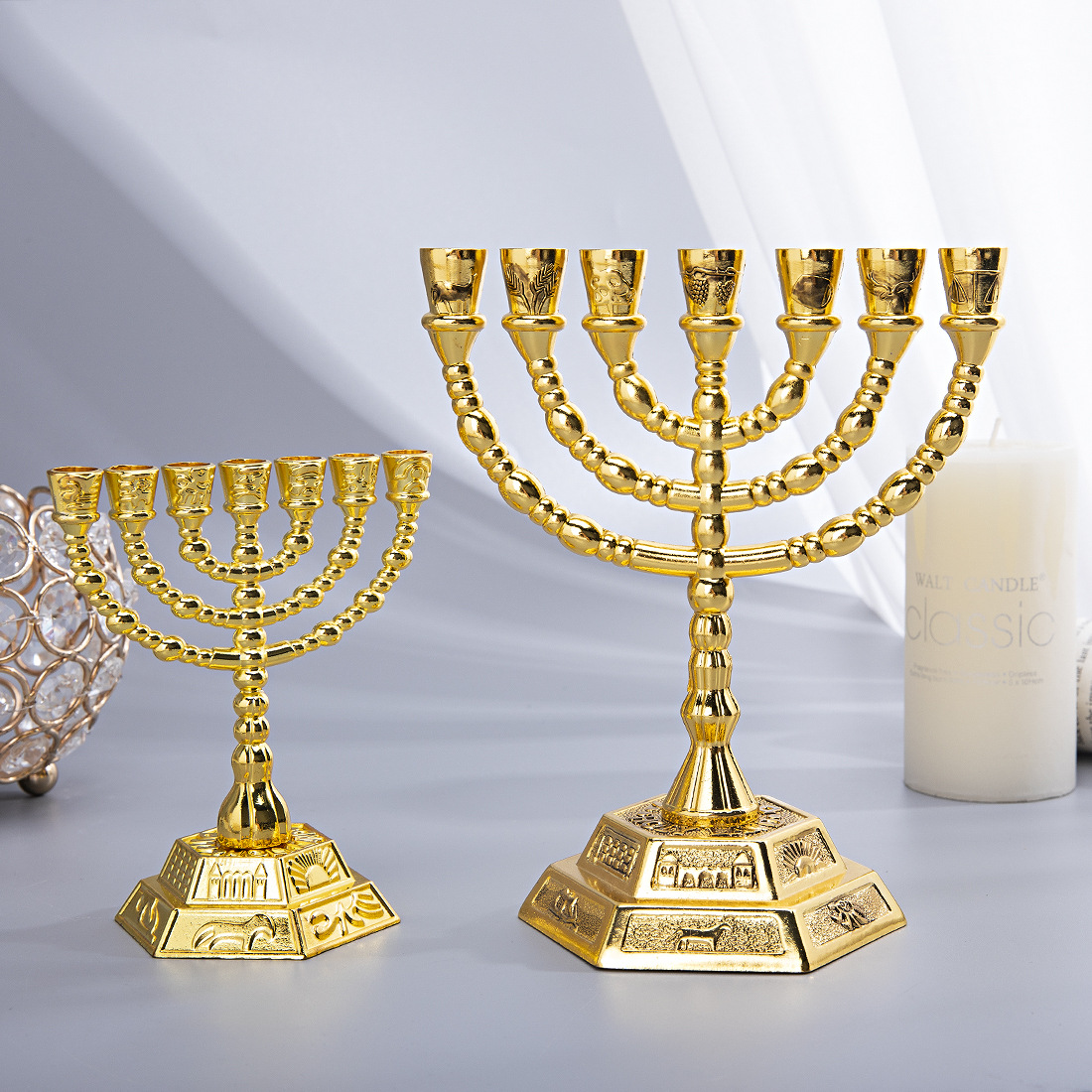 Home & Bathroom Building Products Pte Ltd Photos - Menorah a 7 Bracci, Decorazione per